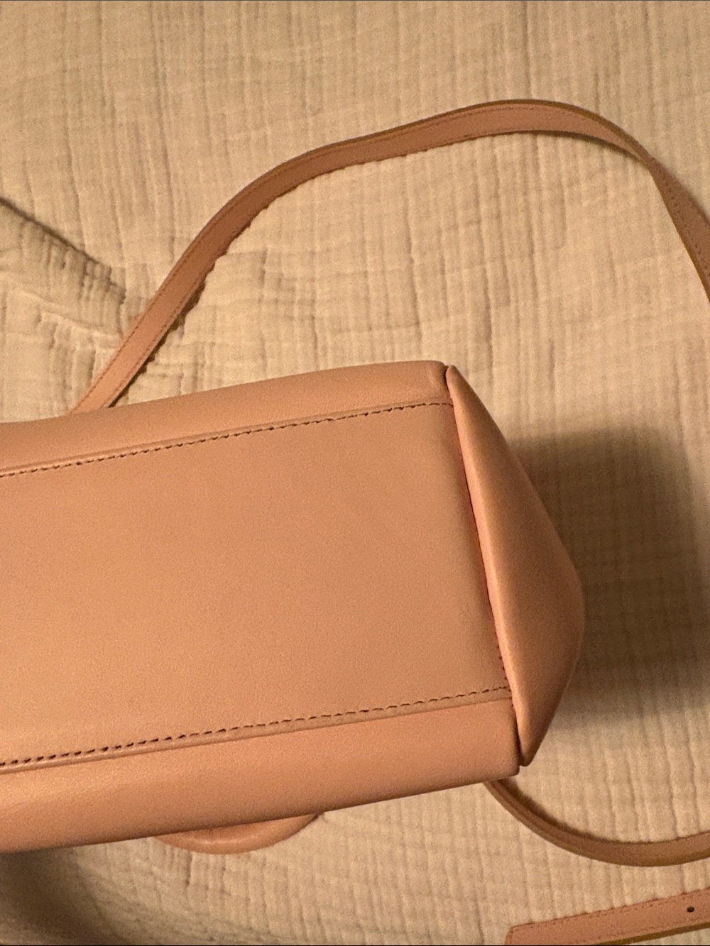 Genuine leather Pink Tote Bag with Gold Chain Accent - Picture 6 of 7